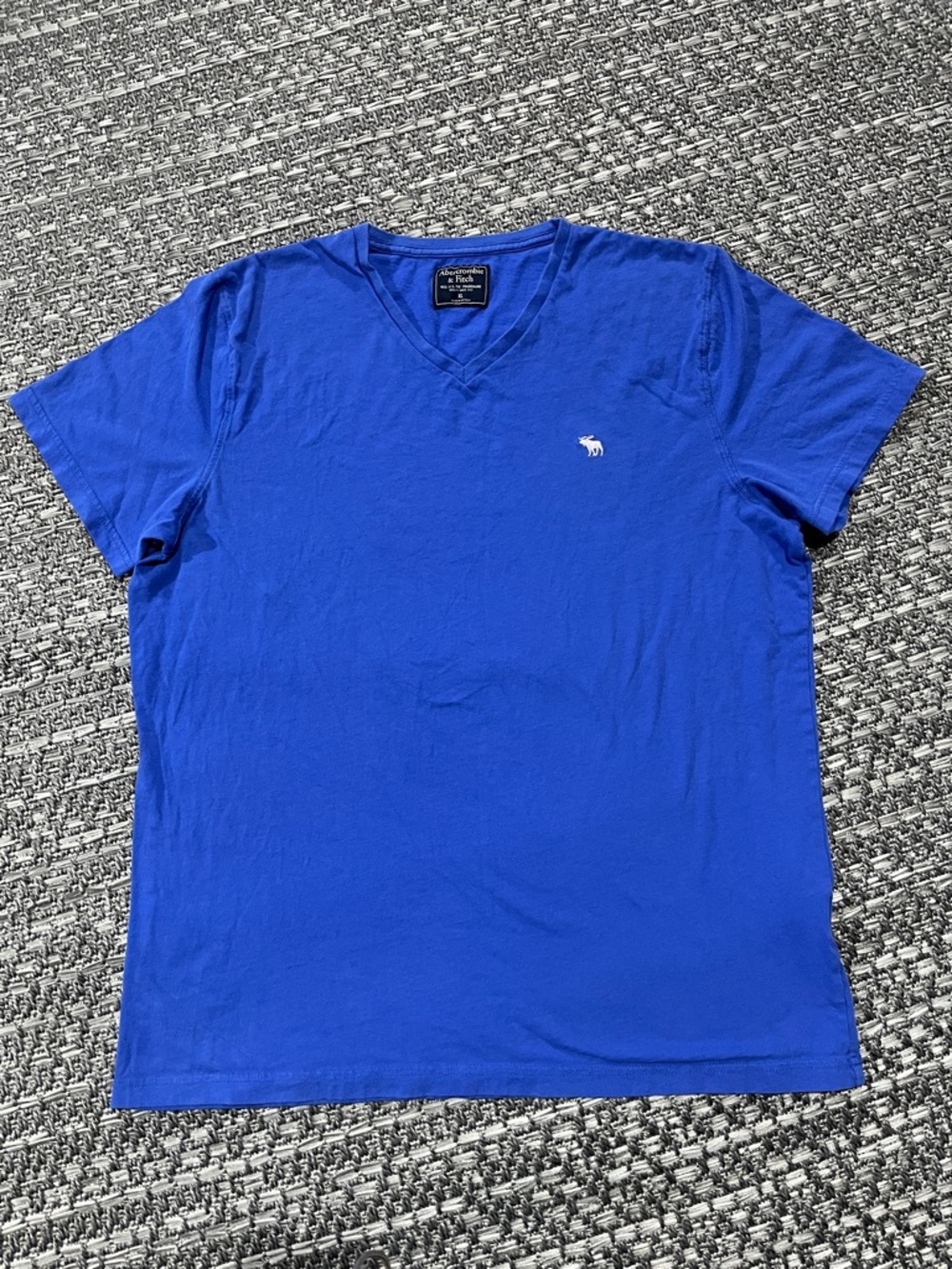 Abercrombie & Fitch | Men’s Blue Short Sleeve V Neck T-Shirt